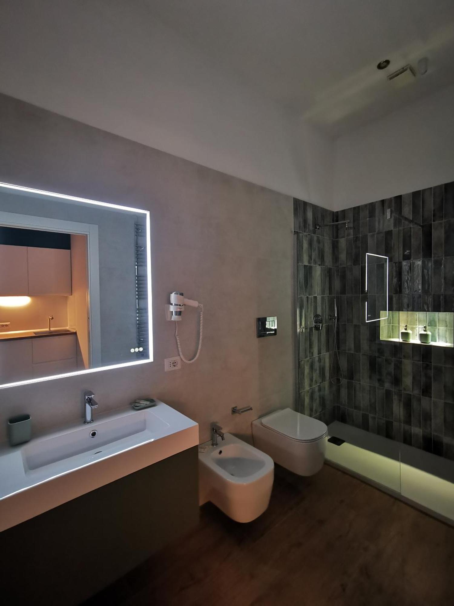 Cattaro 65 - Flexible Check-In Apartments Bari Luaran gambar