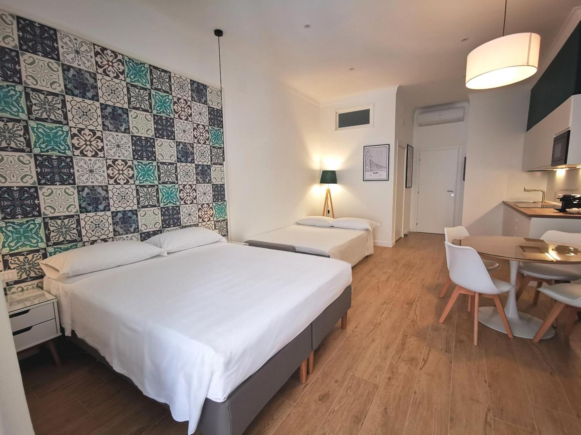 Cattaro 65 - Flexible Check-In Apartments Bari Luaran gambar