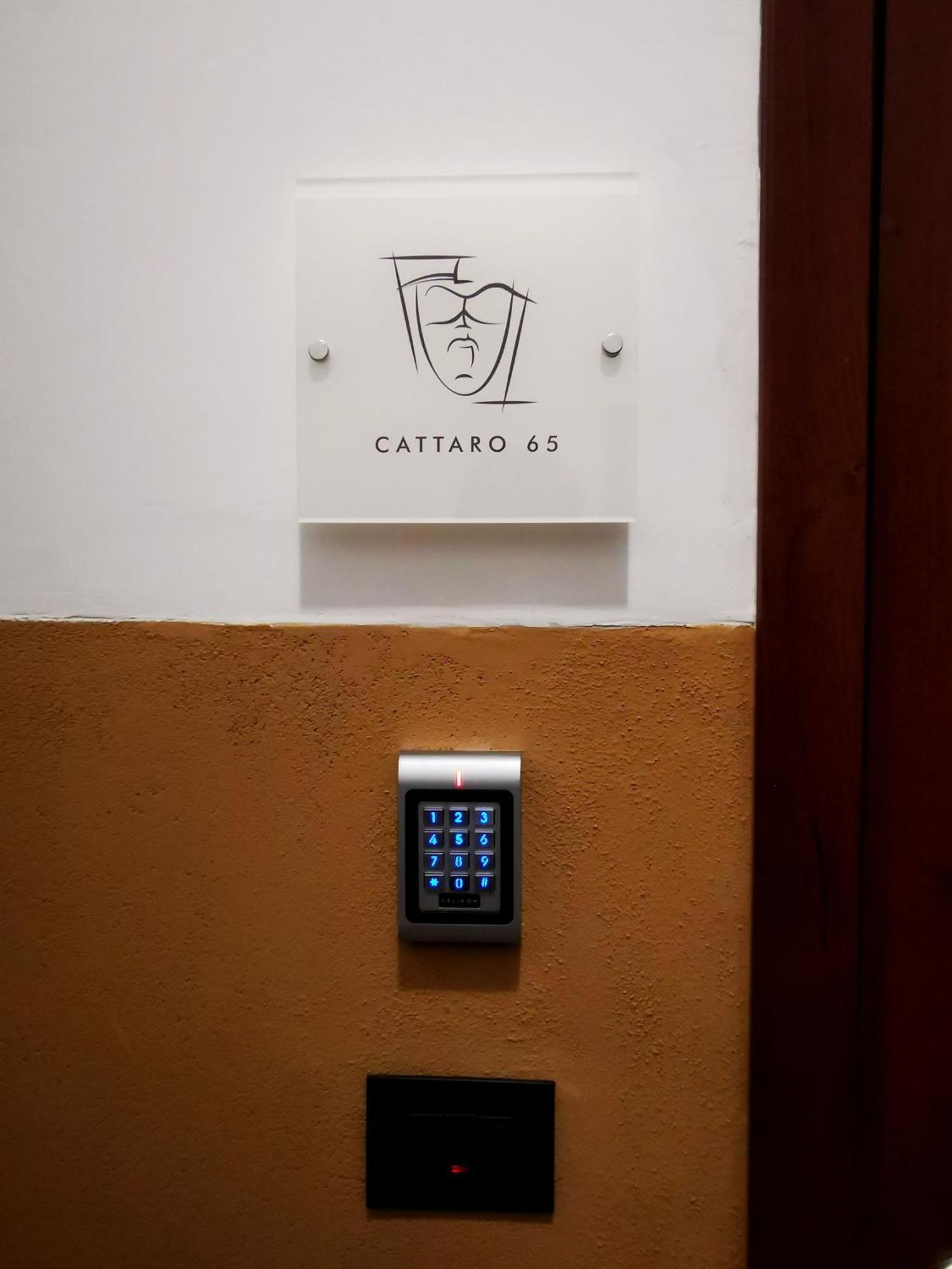 Cattaro 65 - Flexible Check-In Apartments Bari Luaran gambar