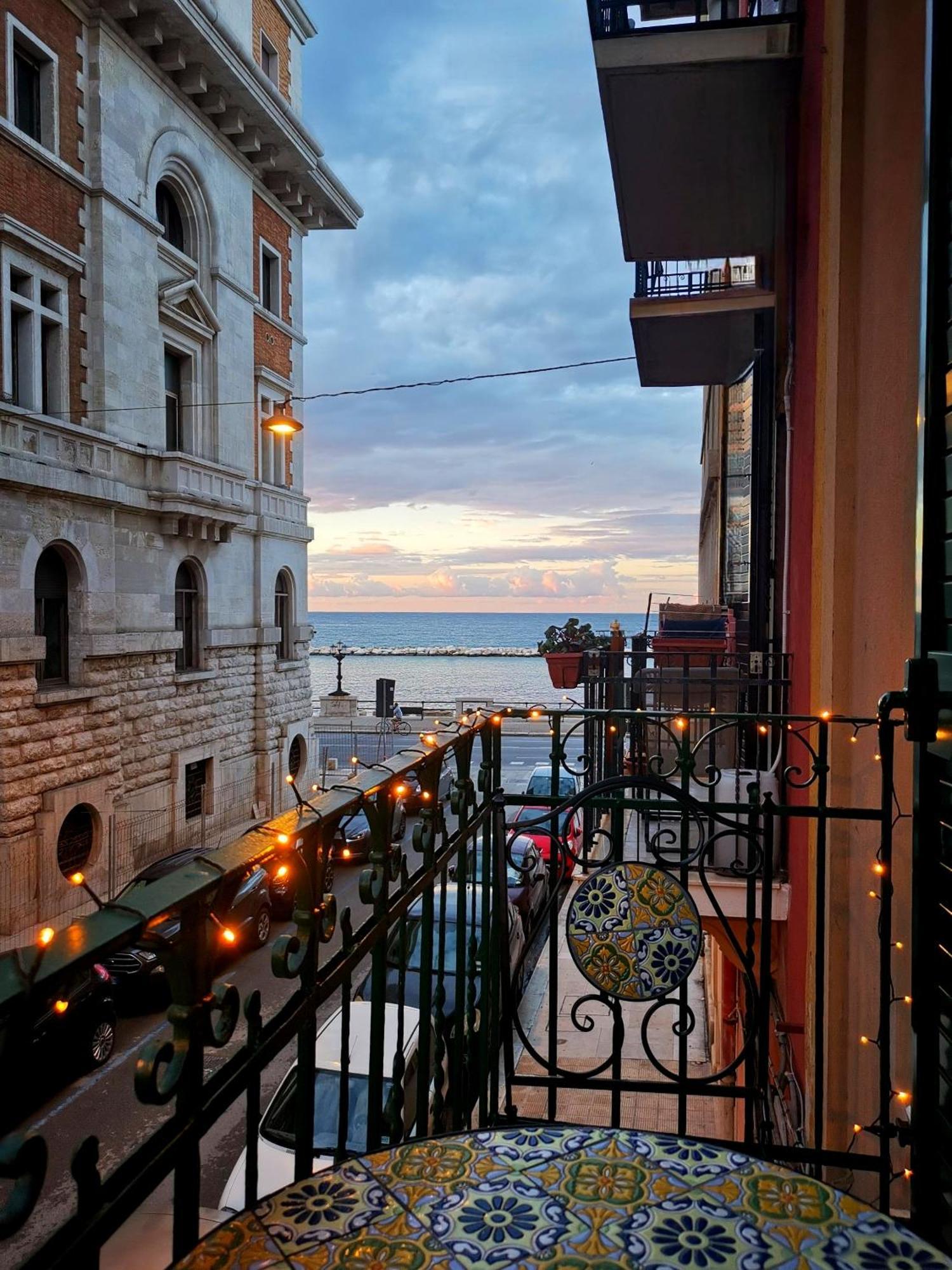 Cattaro 65 - Flexible Check-In Apartments Bari Luaran gambar