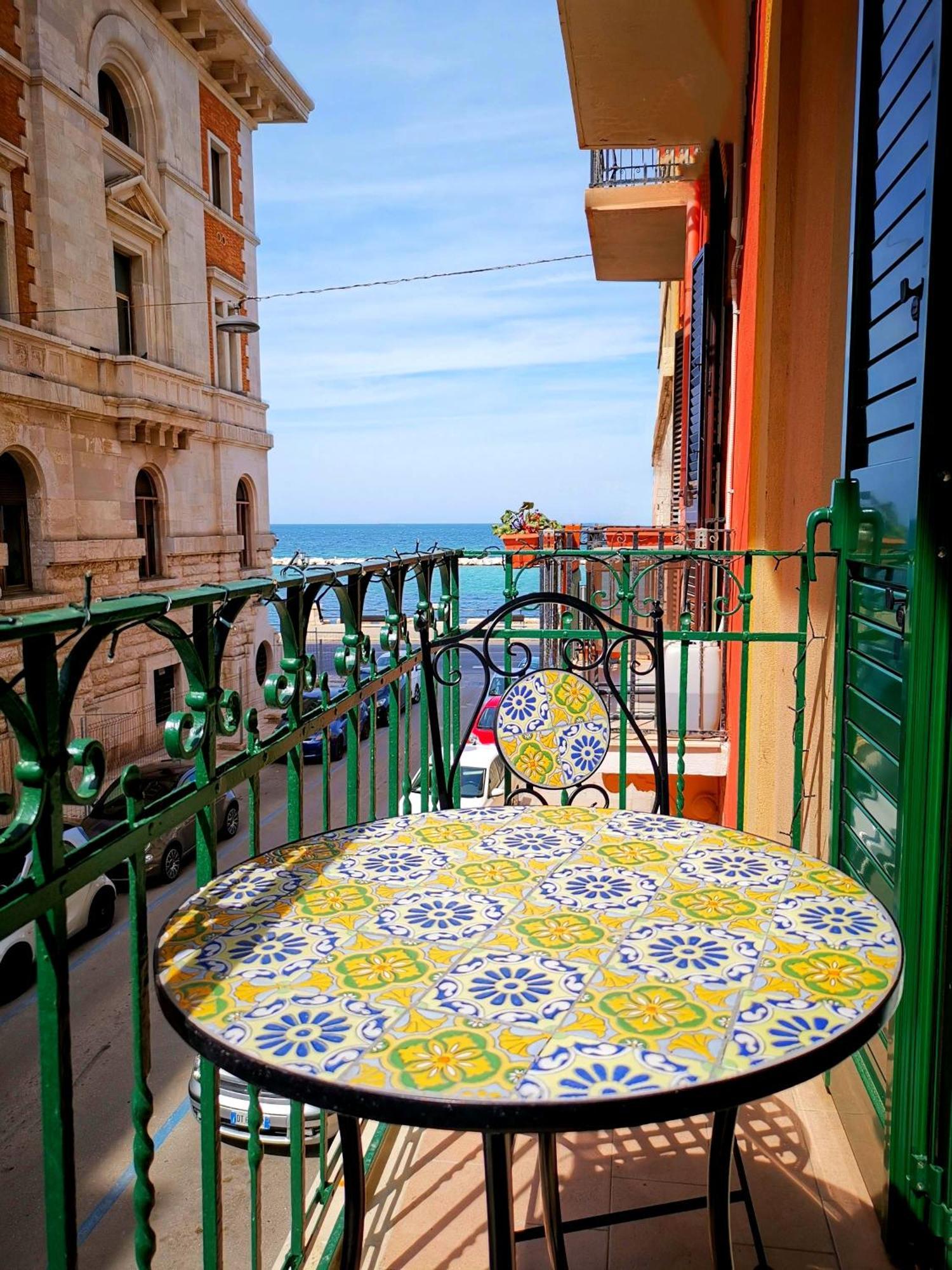 Cattaro 65 - Flexible Check-In Apartments Bari Luaran gambar