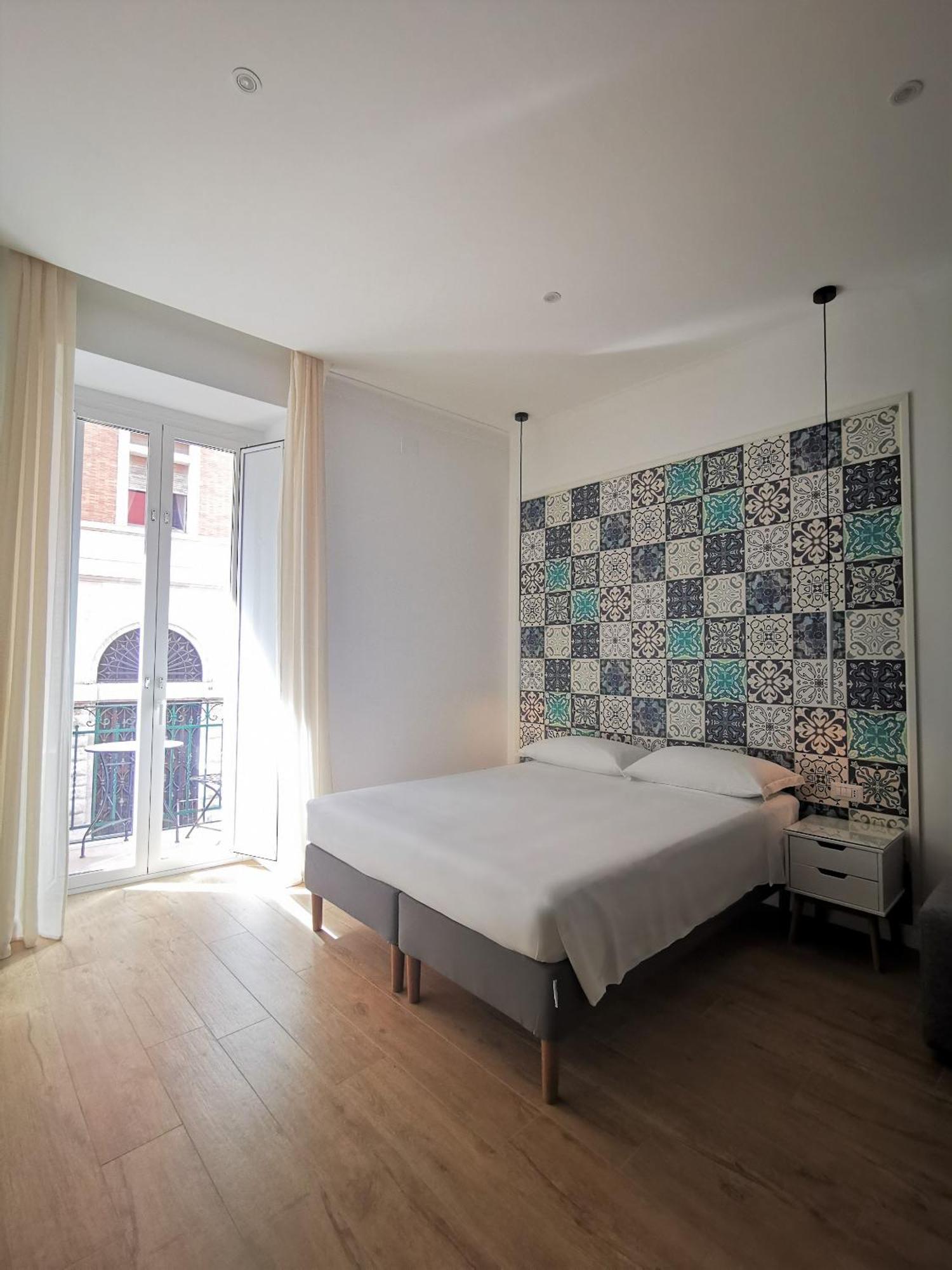 Cattaro 65 - Flexible Check-In Apartments Bari Luaran gambar